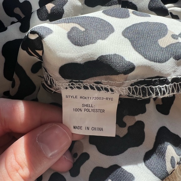 Code x Mode Leopard Print Button Down - Picture 4 of 5